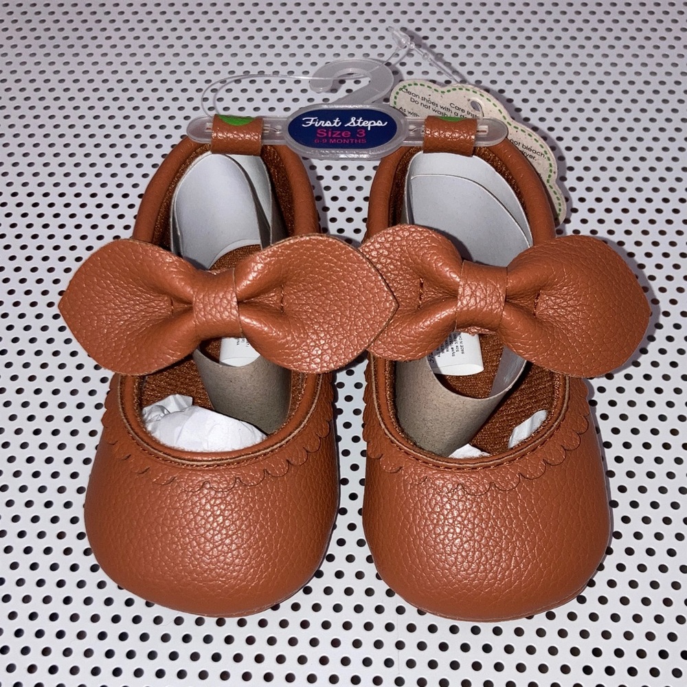 #192. 🆕 NWT - Charming Brown Baby Walker Shoes with Bow
